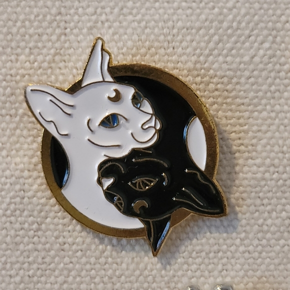 Yin Yang Celestial Sphynx Cats Enamel Pin - Bundle 3+ pins for a discount. - Picture 5 of 5